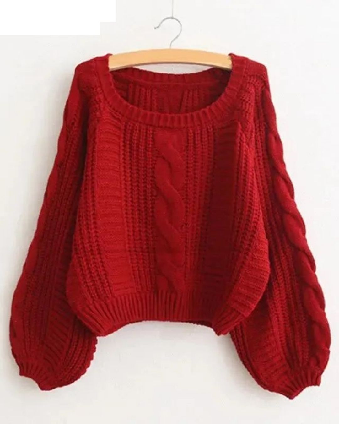 Short Sweater Twisted Pull